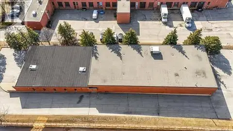 Commercial flat roofing project in Ajax, ON